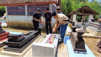 Rangkaian HPN, Pewarta Purworejo Ziarah Makam Wartawan
