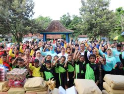 Kedatangan Bupati, Kepala SDN Kuwojo Sambat Aula Akan Rubuh
