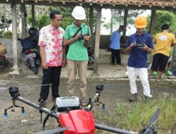 Basmi Wereng, Pemdes Nampu Terbangkan Drone