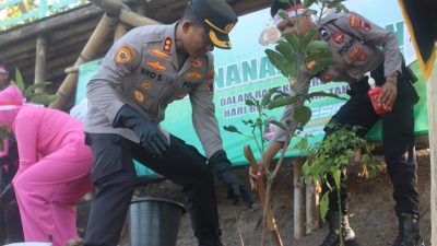 Turut Jaga Kelestarian Alam, Polres Gerakkan Penanaman Pohon