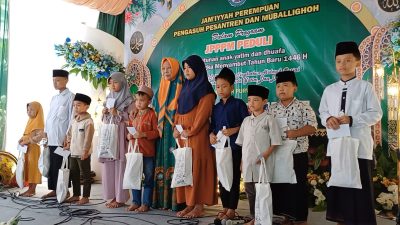 Jamiiyyah Perempuan Pengasuh Pesantren dan Muballighoh Purworejo Beri Santunan Anak Yatim dan Dhuafa
