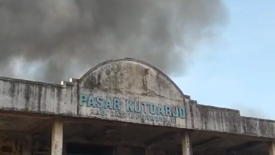 Pasar Kutoarjo Mulai Terbakar Pukul 06.50 WIB