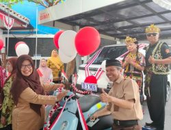 Guru dan Pensiunan Guru Menangkan Hadiah Semesta Bank Jateng