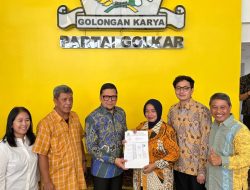 Beredar Foto Bersama di Kantor DPP Golkar, Yuli Hastuti-Dion Agasi Resmi Direkomendasikan Golkar?
