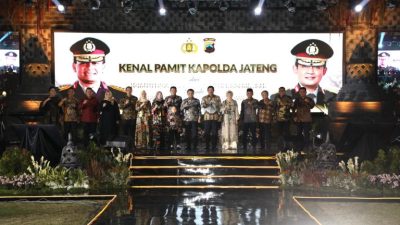 Gantikan Ahmad Luthfi, Irjen Pol Ribut Hari Wibowo Jabat Kapolda Jateng