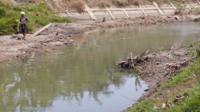 Debit Sungai Menurun, Kinerja Pompa Air Sawah di Krandegan Terganggu