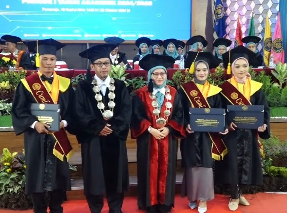 wisuda ump