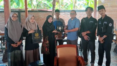 Rampung Magang di PWI, 4 Mahasiswa IAI An Nawawi Dikembalikan ke Kampus