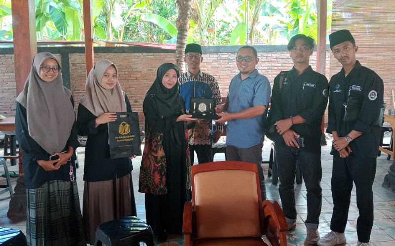 Mahasiswa magang