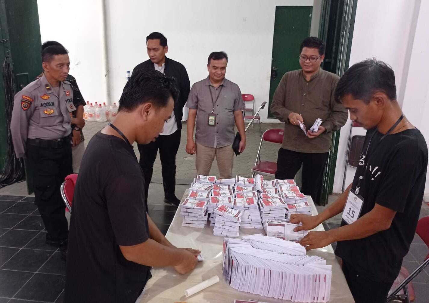 surat suara