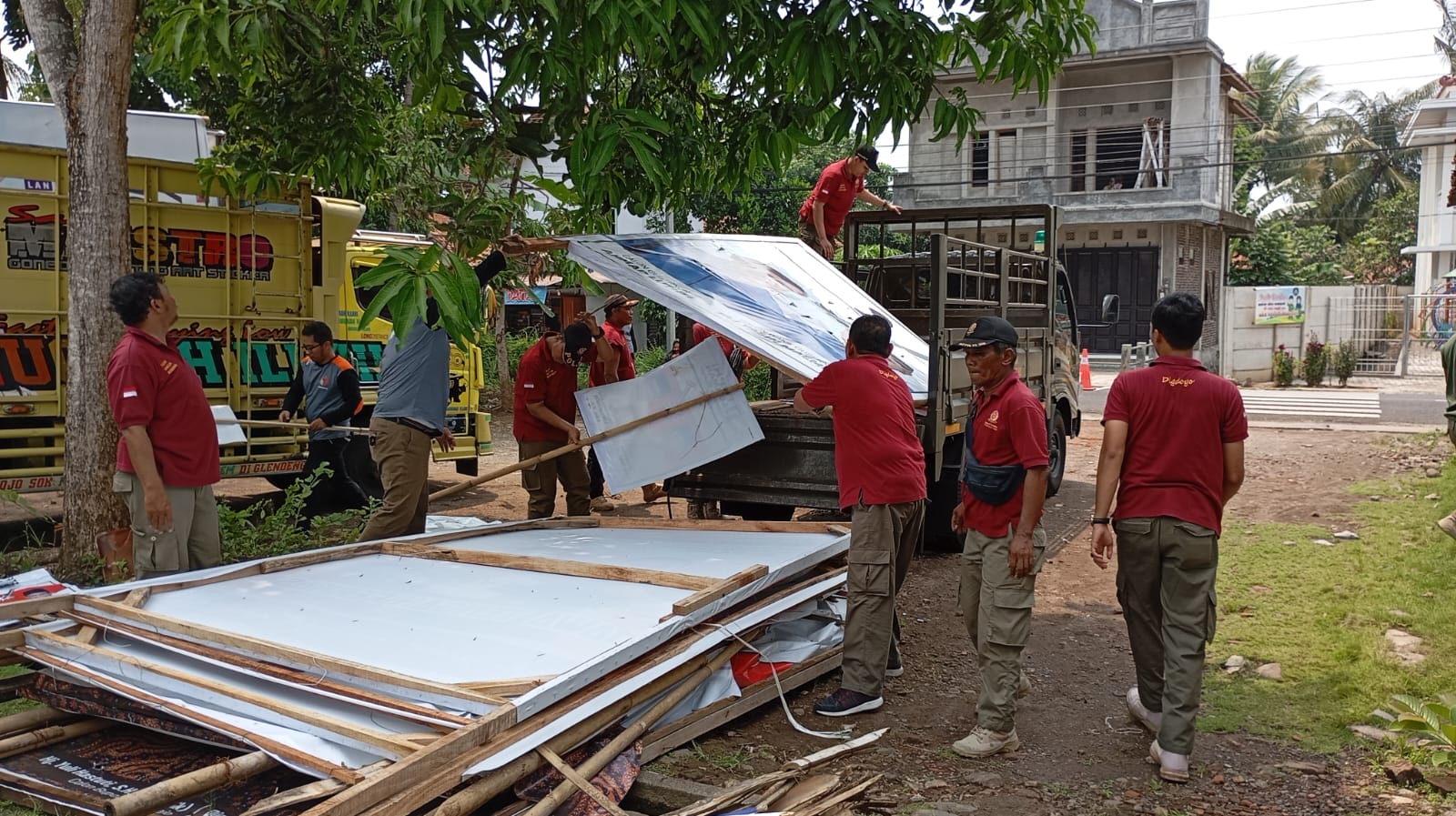 apk paslon melanggar