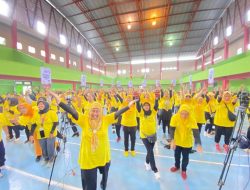 Senam Partai Golkar Diikuti Ribuan Warga Purworejo