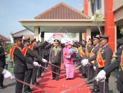 Purna Tugas, Anggota Polres Purworejo Dilepas dengan Upacara Purna Bhakti