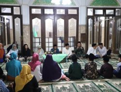Bupati dan Wakil Bupati Tarhim Perdana di Masjid Mutihan Dadirejo