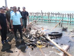 Pantai Kramatsari ‘Hilang’ Ditelan Abrasi, Gubernur Ahmad Luthfi Datang Perbaiki Tanggul 1 KM