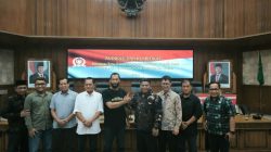 Difasilitasi DPRD, Warga Sawangan dan Ketua Polosoro Sepakat Damai