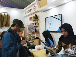 Sepatu dan Kaus Ekspor Murah di Stan Disperindag Diburu Pengunjung Jateng Fair 2025