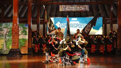 Cingpoling Jadi Simbol Pelestarian Budaya Purworejo di Ajang Duta Seni
