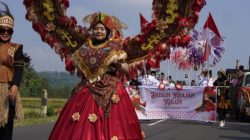 Karnaval HUT RI ke-80, Dusun Krajan Kulon Suguhkan Kemegahan dalam Kebersamaan