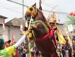 Atraksi Kuda Jingkrak Meriahkan Pawai Maulid Nabi di Cangkrepkidul