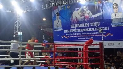 Petinju Sultan Jaya Winata saat bertanding dengan wakil dari Sragen.