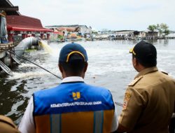 Hadir Sejak Hari Pertama, Ini Deretan Langkah Pemprov Jateng Tangani Banjir Semarang dan Demak