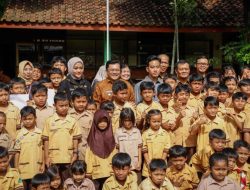 Gigi Berlubang dan Batuk Pilek Dominasi saat Wapres Gibran dan Ahmad Luthfi Tinjau CKG Sekolah di Salatiga