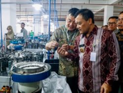 Pertumbuhan Ekonomi Melesat, Investasi Bergeliat