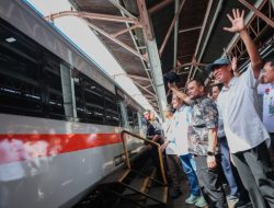 Hemat Ongkos Usai Lebaran, Gubernur Ahmad Luthfi Lepas Balik Rantau Gratis dari Stasiun Tawang