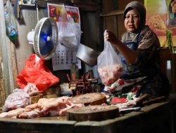 Gubernur Luthfi Turun ke Pasar Gondang Sragen, Cek Harga dan Pastikan Stok Pangan Aman Jelang Lebaran