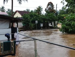 Banjir Dadakan Landa Desa Berjan, Jalan Raya Putus Total, Toilet dan Kamar Pondok Tergenang