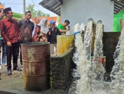 Kradegan Luncurkan Pompa Air Tenaga Surya 15 PK di Hari Bumi