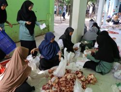 Perguruan Muhammadiyah Bayan Distribusikan 600 Paket Daging