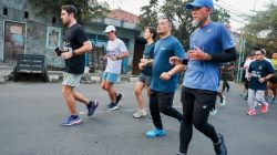 Run for Rivers di Pekalongan, Ahmad Luthfi Lari dan Punguti Sampah Sungai Bareng Warga