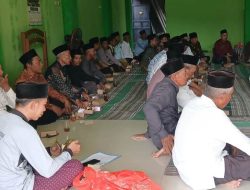 Saat Reses, KH Amat Tawabi Serap Aspirasi Petani hingga Usulan Penerangan Jalan di Desa