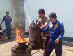 Hadapi Musim Kemarau, Warga Kelurahan Purworejo Dibekali Pelatihan Penanggulangan Kebakaran