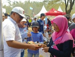 Kapolres Purworejo Ajak Keluarga Borong Produk UMKM di Festival Layang-Layang Ketawang