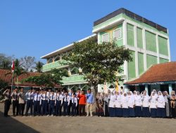 Kajian Santri Internasional : Menggali Warisan Ilmuwan Muslim, Menyiapkan Santri Pembina Peradaban