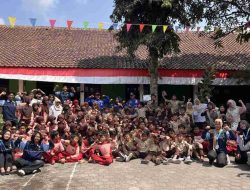 KKN IAI An-Nawawi dan UIN Walisongo Bersama Damkar Magelang Gelar Simulasi Kebakaran di SDN Gondowangi 1